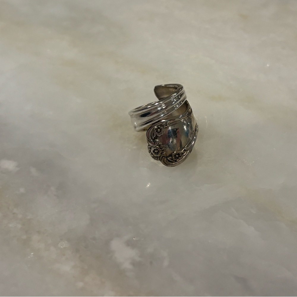 Vintage Rogers & Bros Silverplate Spoon Ring - Floral Pattern - Adjustable
